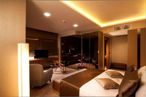 MAJURA HOTEL BUSINESS Hotel in Izmir