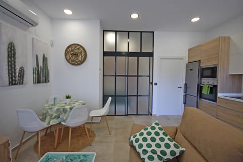 Lounge or bar