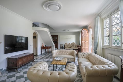 Luxury Marble House Villa in Pietrasanta