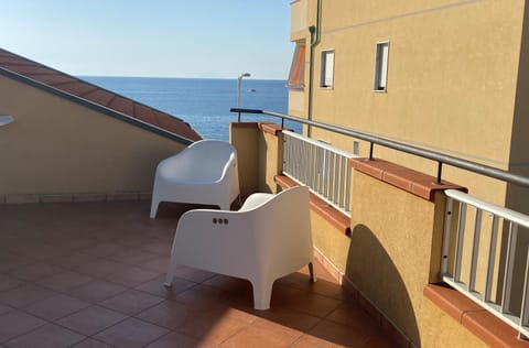 Balcony/Terrace, Balcony/Terrace, Sea view