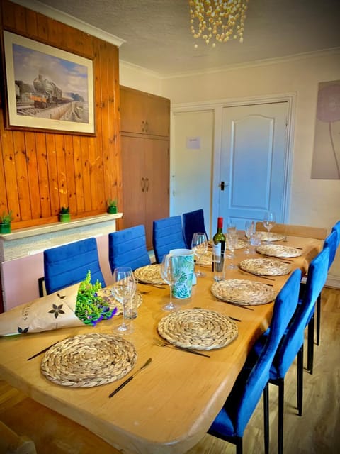 DEVON BEACH STATION House in Paignton