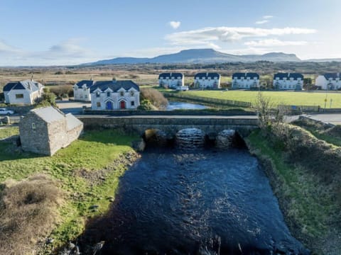 Fishermans Cottage Stunning Two Bedroom with Views close to town House in County Sligo
