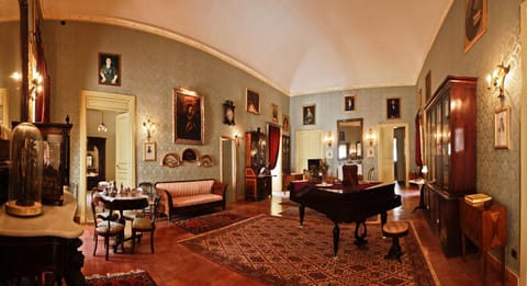 Living room, Other