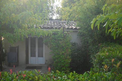 Lou mas li Pitchoun "Jasmin" House in Gordes