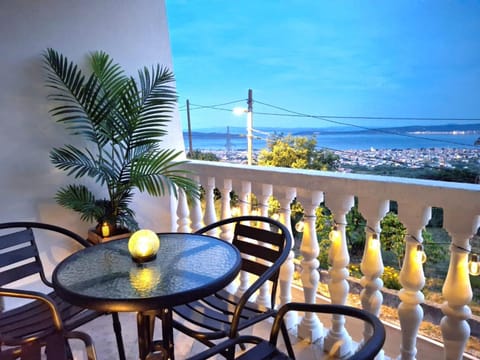 View (from property/room), Balcony/Terrace, Seating area, Sea view
