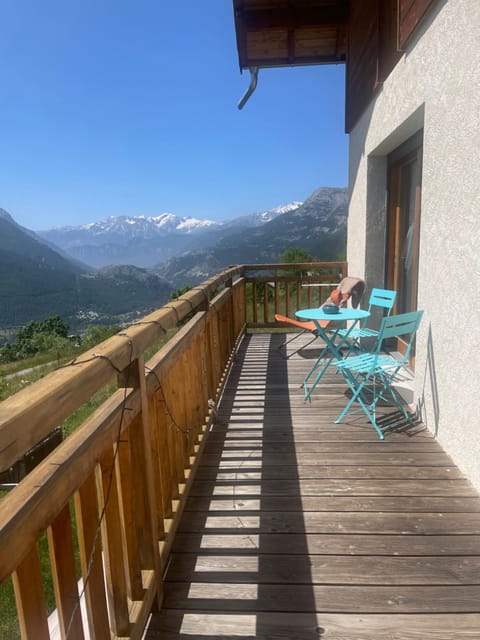 Day, Natural landscape, View (from property/room), Balcony/Terrace, Mountain view