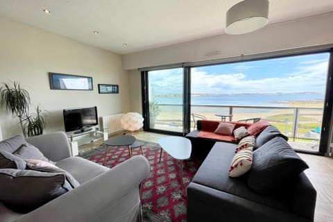 Luxury T3 standing 2 - Vue mer exceptionnelle 180 Apartment in Brittany