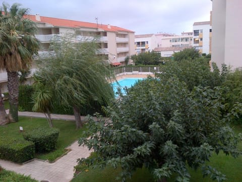 Appartement 4 personnes 5mn plage Piscine wifi parking Apartment in La Seyne-sur-Mer