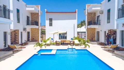Pool view, Swimming pool