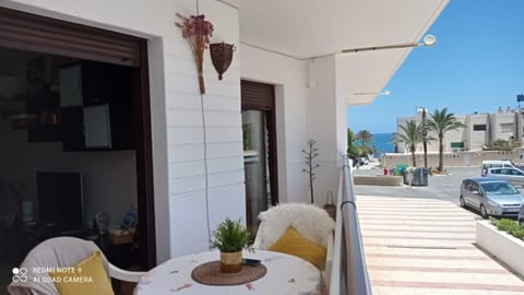 Balcony/Terrace, Street view
