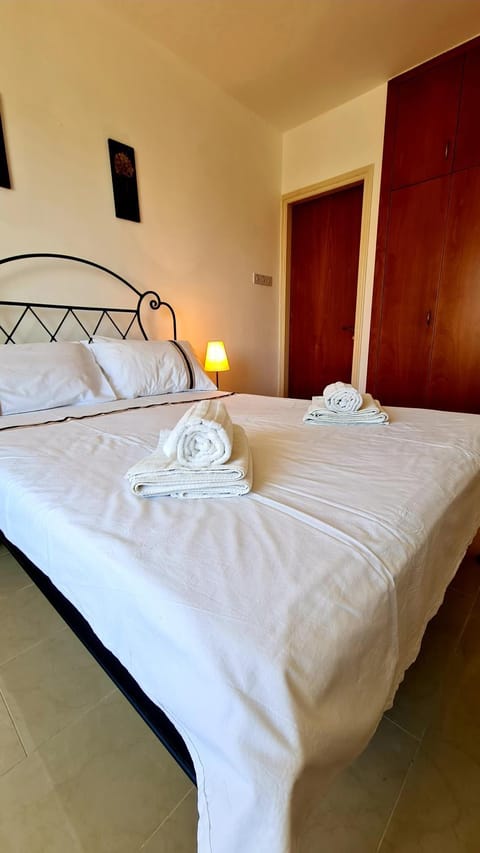 Pleasant Studio apartment, Z4 in Vanessa Complex Apartment in Peyia