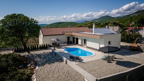 Patio, Spring, Bird's eye view, Summer, Balcony/Terrace