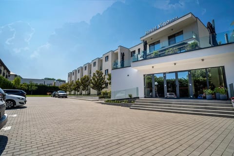 Property building, Location