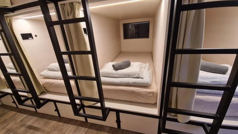 bunk bed