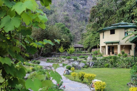 Property building, Garden