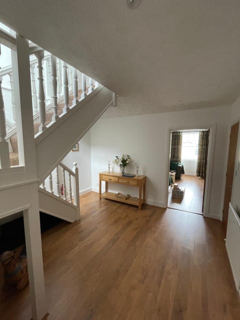 Property building, Lobby or reception