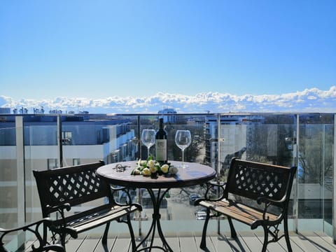 Cicha Przystań Apartamenty Platany Apartment in West Pomeranian Voivodeship, Poland