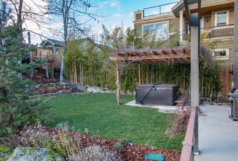 Hazel House home House in Hood River