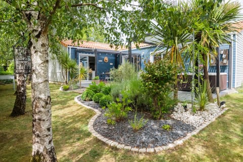 Patio, Garden, Garden view