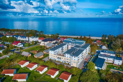 Property building, Bird's eye view, Sea view, Location