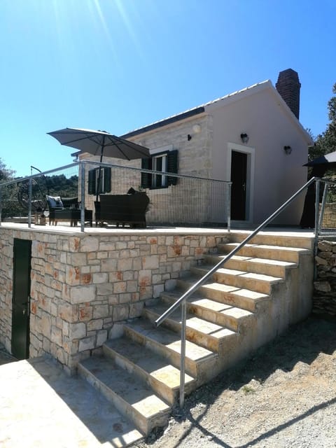 Secluded Holiday home HERITAGE House in Split-Dalmatia County