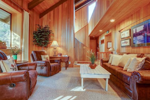 22 Rogue Home with Private Game Room House in Sunriver