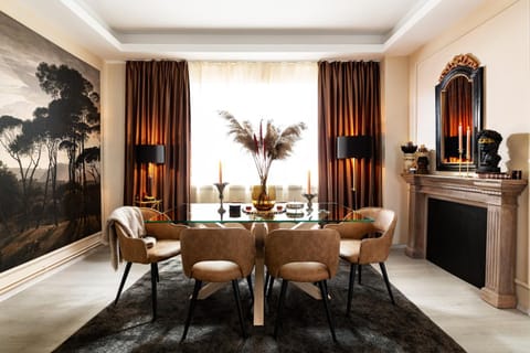 Nearby landmark, View (from property/room), Living room, Seating area, Dining area, Landmark view