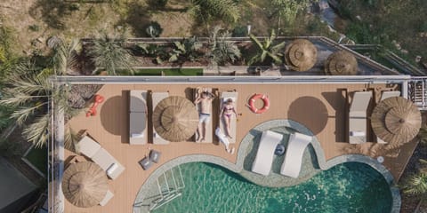 Balcony/Terrace, Swimming pool