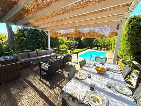 Patio, Garden, Living room, Dining area, Garden view, Pool view, Swimming pool