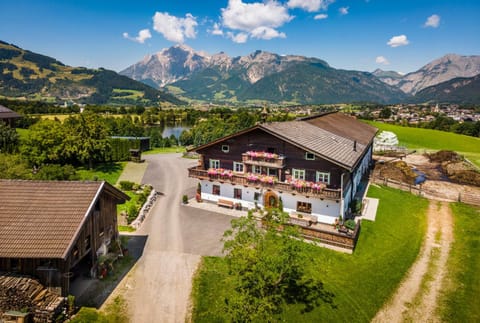Property building, Nearby landmark, Day, Neighbourhood, Natural landscape, Bird's eye view, Summer, Mountain view