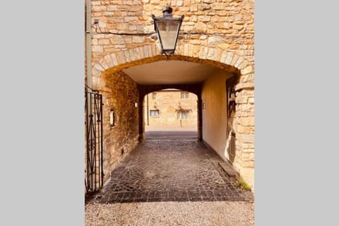 Over The Arches, Chipping Campden House in Chipping Campden