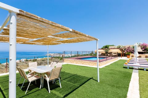 Patio, Garden, Balcony/Terrace, Dining area, Pool view, Sea view, Swimming pool