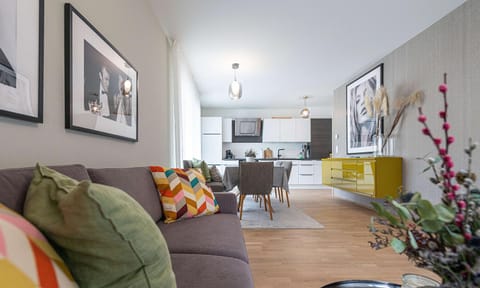 Living room, Seating area, Dining area