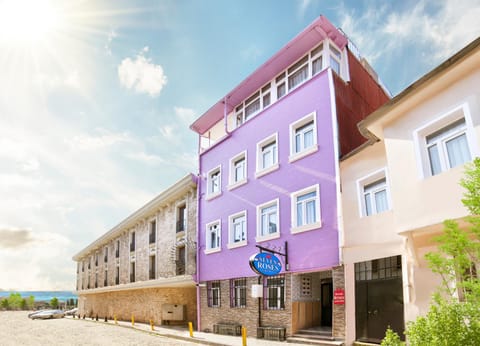 Property building, Street view