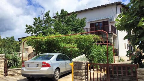 Property building, Balcony/Terrace