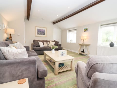 Peewit Barn House in West Oxfordshire District