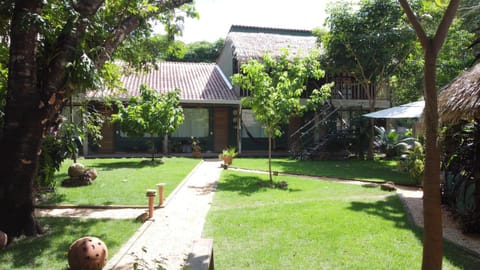 Property building, Garden