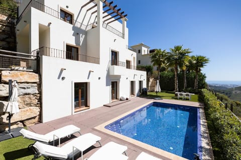 Property building, Pool view, Swimming pool