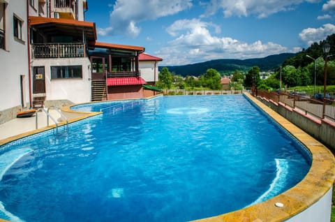 апартаменти Tryavna lake Apartment in Gabrovo, Bulgaria