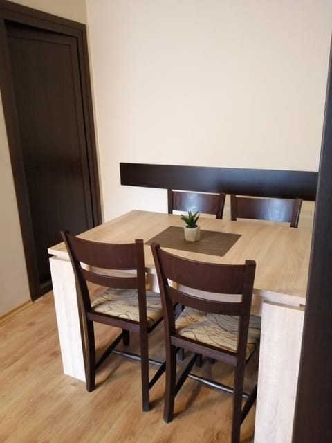 апартаменти Tryavna lake Apartment in Gabrovo, Bulgaria