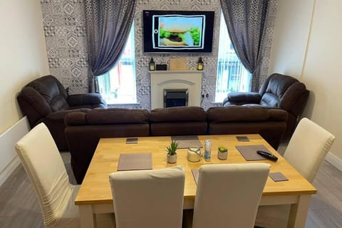 Login house B Apartment in Londonderry