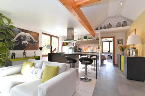 Living room, Dining area