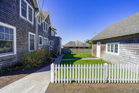 Gearhart Classic Vacation Rental House in Gearhart