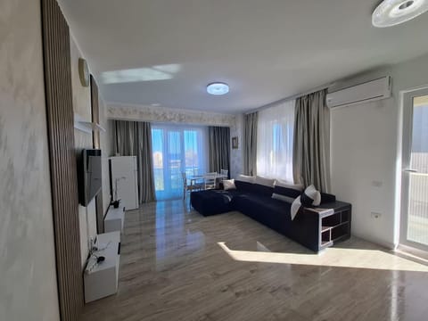 TV and multimedia, Living room, Photo of the whole room