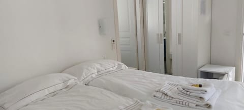 CASA LUIGIA ROOMS MTB in FINALBORGO Bike room tour ebike trekking Bed and Breakfast in Finale Ligure