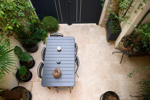 Inner courtyard view