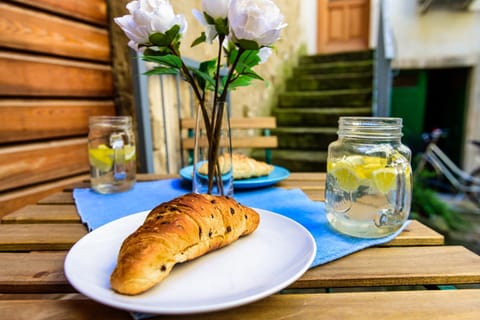 Food and drinks, Decorative detail