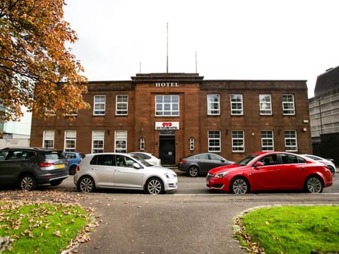 Property building, Day, Parking