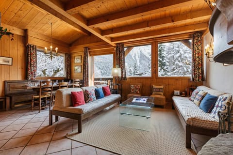 Chalet du Brevent ski in - ski out - Happy Rentals Chalet in Chamonix