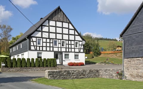Property building, Facade/entrance, Summer